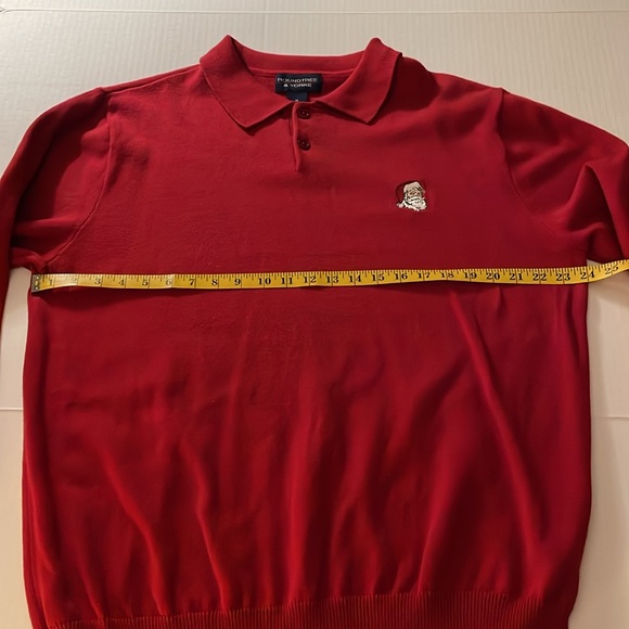 Round tree & Yorke red sweater with embroidered Santa Men’s size XL - Picture 7 of 13